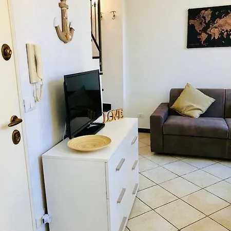 Like - Piazza Bresca Apartament